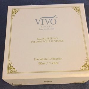 Vivo Per lei Dead Sea mineral face peel